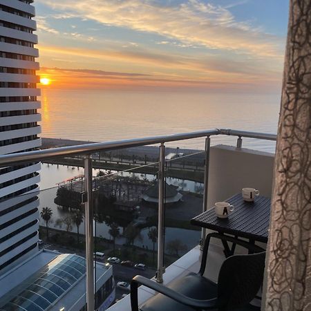 Roini Apartment Batum Dış mekan fotoğraf