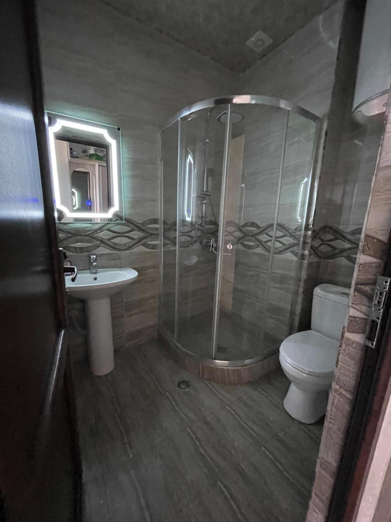 Roini Apartment Batum Dış mekan fotoğraf
