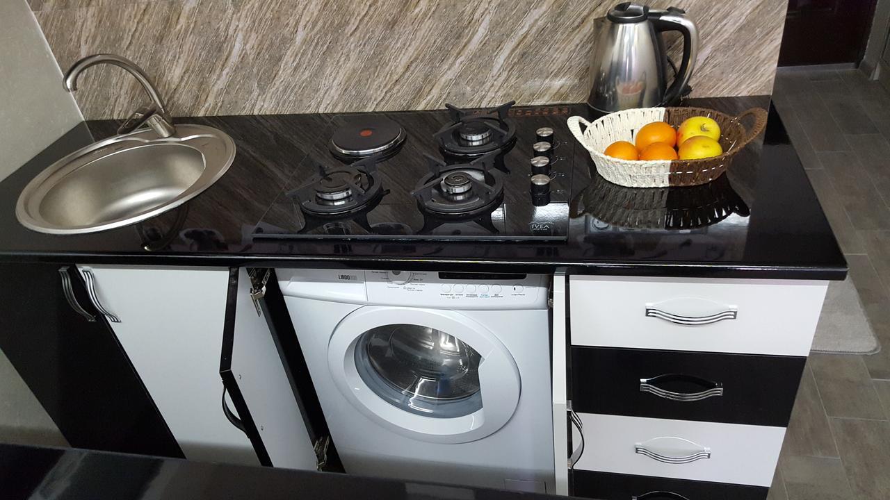 Roini Apartment Batum Dış mekan fotoğraf