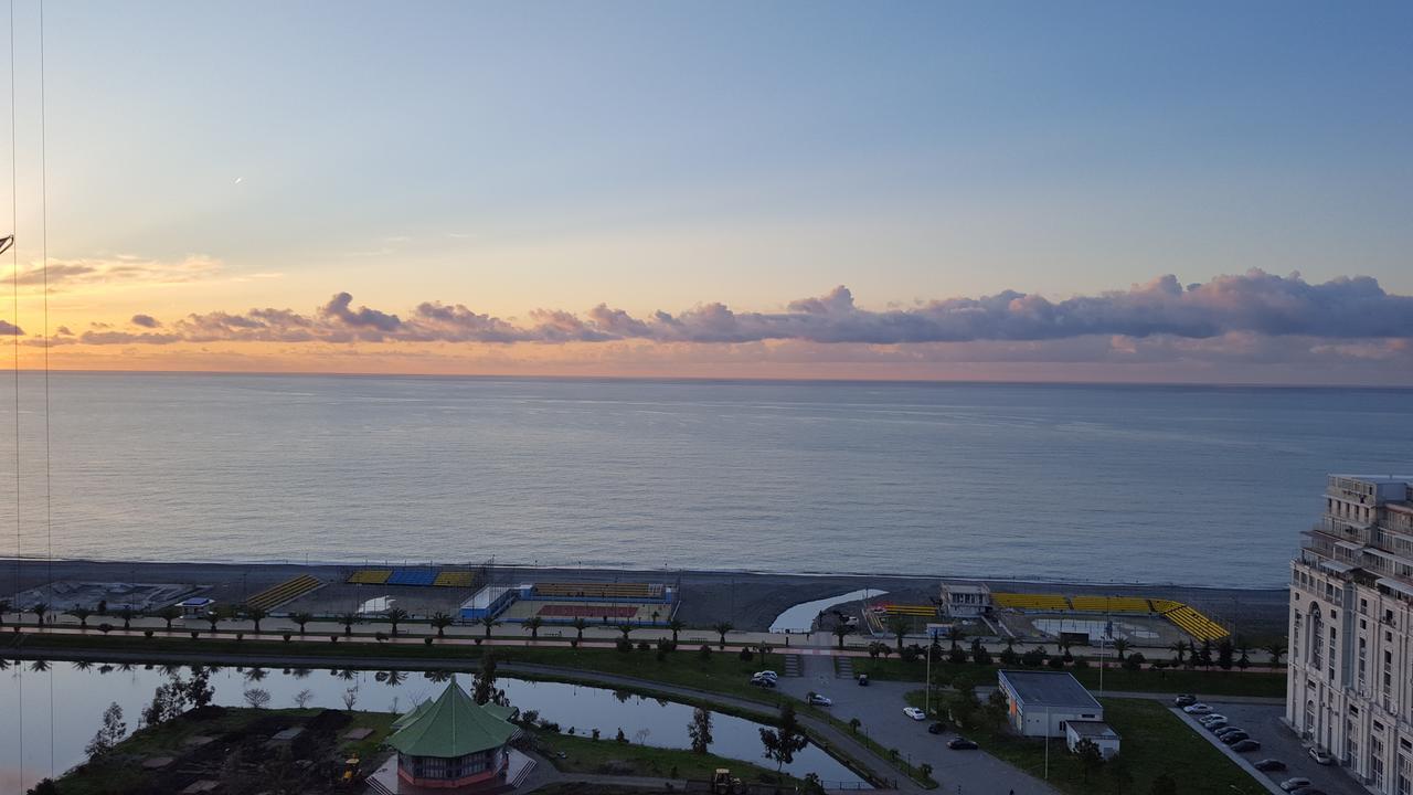 Roini Apartment Batum Dış mekan fotoğraf